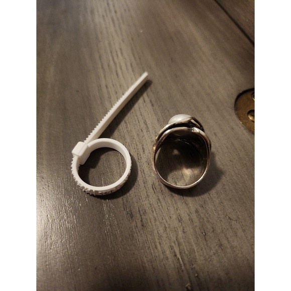 ❌️SOLD❌️ Pearl Ring - Picture 5 of 6